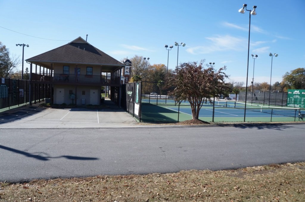 Belton Tennis Center clubhouse